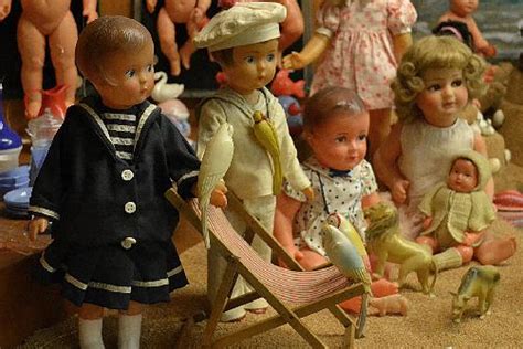 PARISMARAIS : The Doll Museum